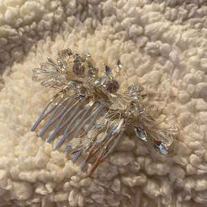 Elegant silver Hair Comb Accessory